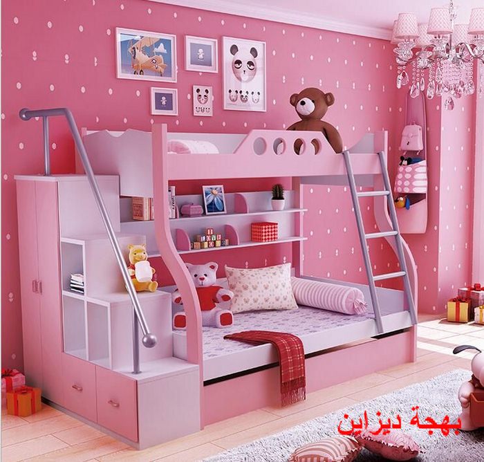 غرفة نوم اطفال بسريرين من طابقين باللون البينك