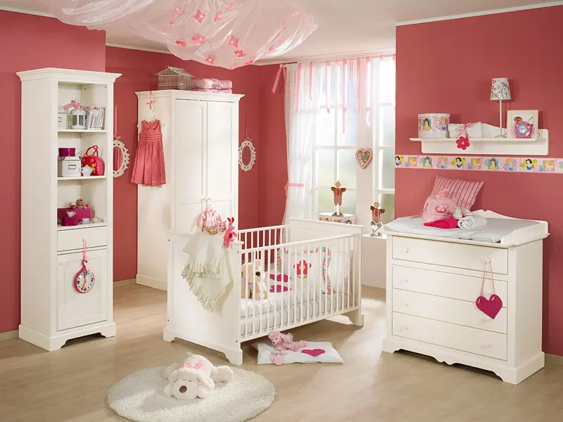 غرفة نوم للبنات الرضع الصغار جميلة و روعة