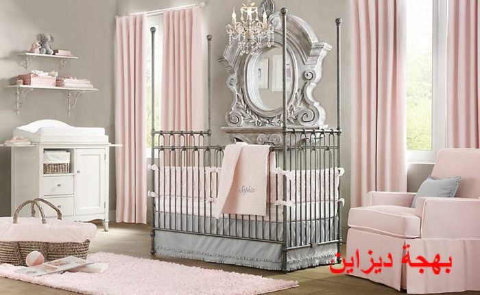 غرفة نوم للاطفال الرضع باللون الروز و الرصاصي