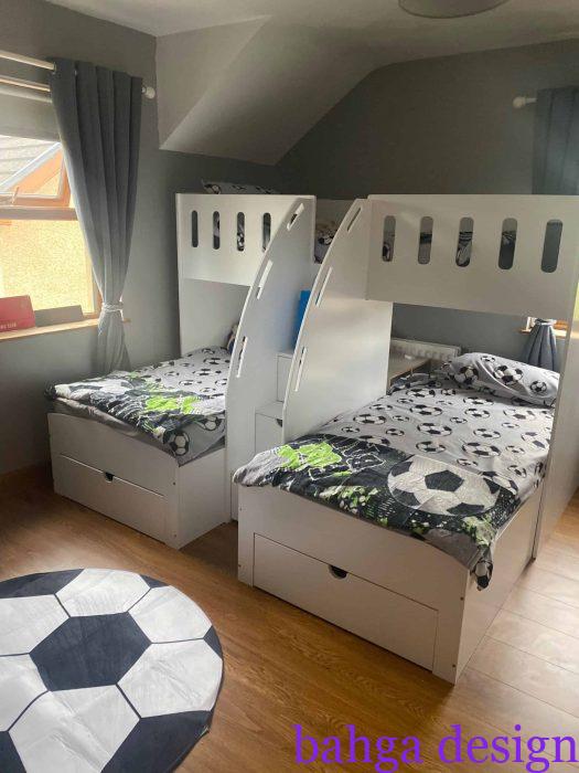 غرفة نوم اطفال ثلاثية للاولاد باللون الابيض