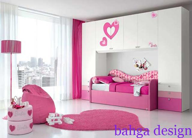غرفة نوم اطفال عملية بسيطة باللون الابيض و البينك يناسب غرفة البنات