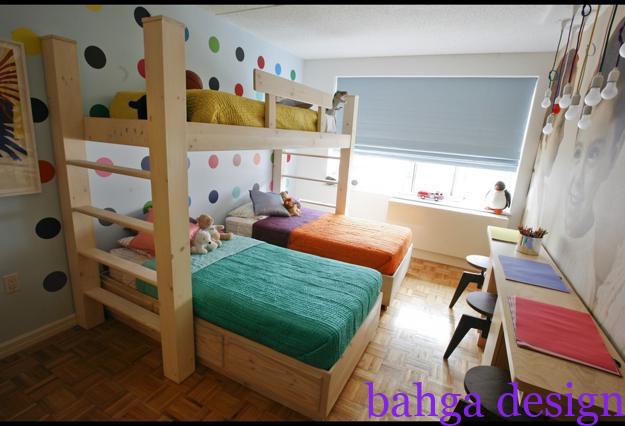 غرفة نوم للاطفال ثلاثية خشب هادئة و بسيطة
